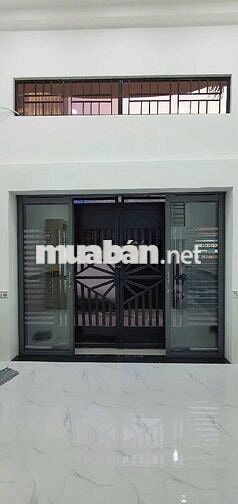 BÁN NHÀ ĐẸP LƯƠNG VĂN CAN - HẺM BA GÁC - 3 TẦNG 2PN 2WC - NHỈNH 3 TỶ.