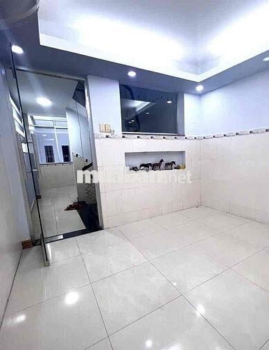 Nhà Mới Đẹp Hẻm Xe Tải Tránh Nhau Đường Lạc Long Quân, 3Lầu 7PN 4WC