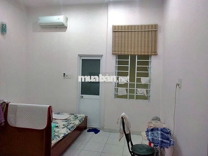 Cho thuê nhà HXH ngay chợ Tân Thuận - 4x13m 2PN 2WC - Giá 11 triệu