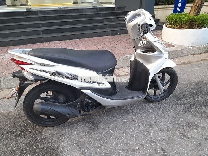 Gia đình cần bán xe Honda Vision bks hanoi  máy mó
