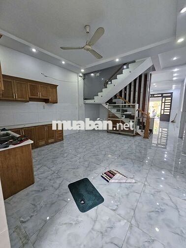 Nhà mới gần chợ 03.07 _HTcity, sân ôtô ,bancông rộng, 3pn .hẻm xe tải