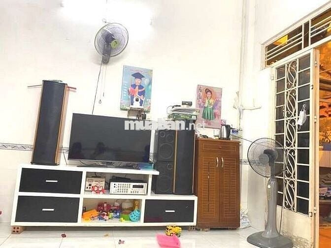 BÁN GẤP NHÀ QUẬN 7 - Đ.TRẦN XUÂN SOẠN,SÁT QUẬN 4, DT:48M2 GIÁ CHỈ 2TỶ8