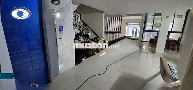 Cho thuê nhà nguyên căn đường Bàu Cát 8x20 trệt 4 lầu