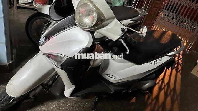 xe Liberty trắng
