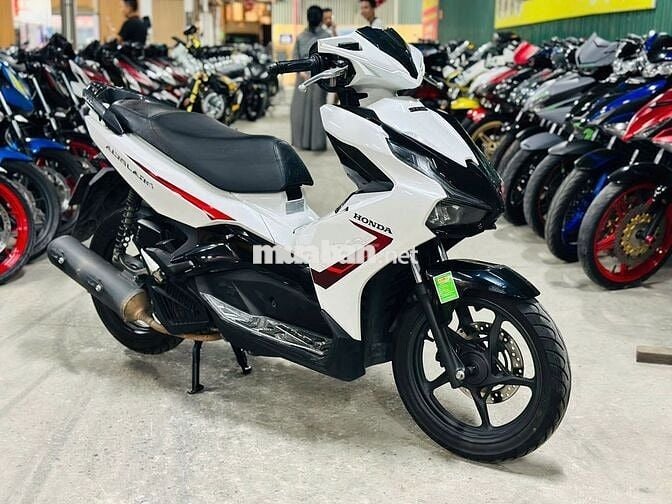 XE MÁYTHANH TÙNG_AIR BLADE 125 TRẮNG BIỂN 29 ZIN