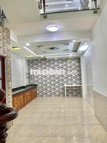 Cho thuê mặt bằng tầng trệt làm Văn phòng kinh doanh, dạy học....