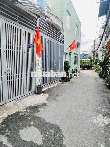 Bán Nhà Trệt. lững. lầu. 3 phòng. Phường 16. hẻm đẹp.