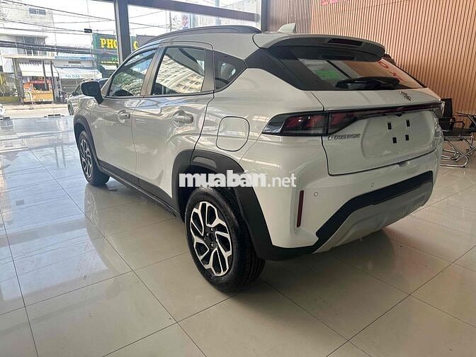 Suzuki fronx 2025 xe sẵn giao ngay ưu đãi km tốt