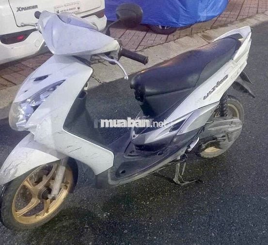 Xe máy Yamaha Mio Ultimo màu trắng