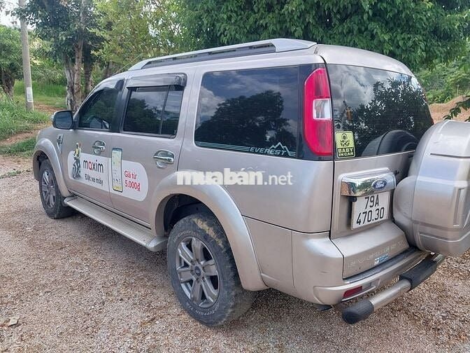 Ford Everest 2009 2.5L 4x2 MT - 160000 km