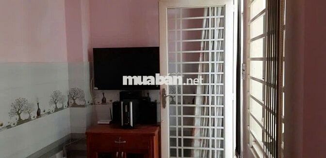 Bán Nhà cấp 4,Đẹp,70m2 chỉ 5,4 tỷ Đường Huỳnh Tấn Phát , Q7