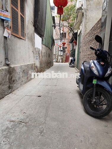Bán đất Quang Lãm mặt ngõ thông/ ôtô cách 30m: 53m2/vuông vắn Bán đất Quang Lãm mặt ngõ thông/ ôtô cách 30m: 53m2/vuông vắn