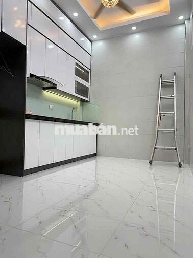 NGÕ NÔNG THÔNG GẦN OTO DÂN XÂY KHUNG CỘT CHẮC CHẮN LÔ GÓC