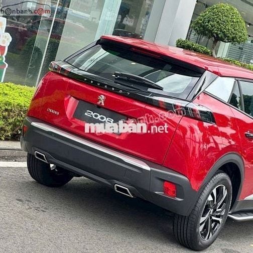 Peugeot 2008 Allure 1.2 AT 2025