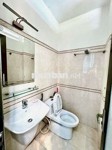 Cho thuê nhà NC 3 mặt tiền Nguyễn Văn Lượng P17 Gò Vấp