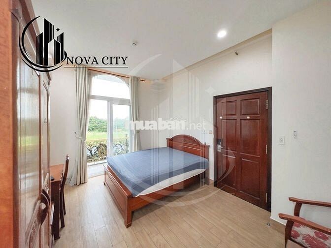 Sắp trống phòng y hình Ban công cửa thoáng Full nội thất Có thang máy