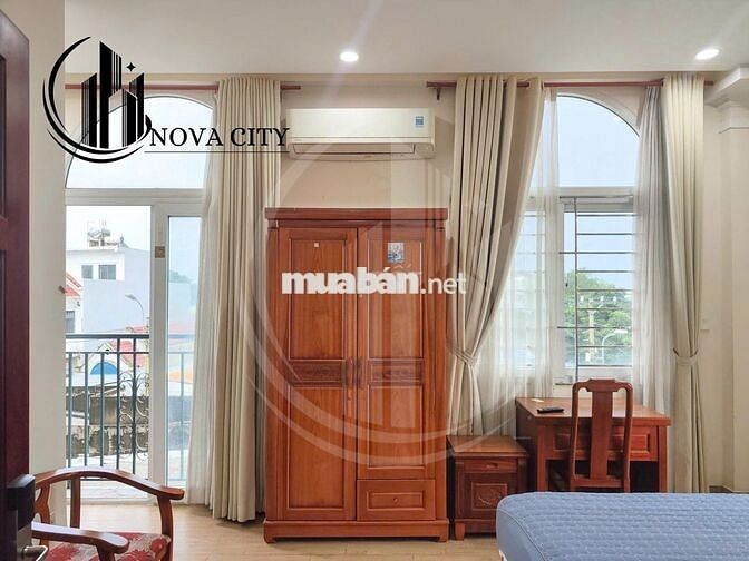Sắp trống phòng y hình Ban công cửa thoáng Full nội thất Có thang máy