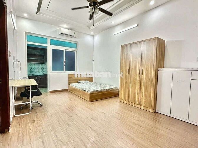 Căn hộ 2 phòng ngủ - Full nội thất - Gần cầu Kênh Tẻ, đại học RMIT