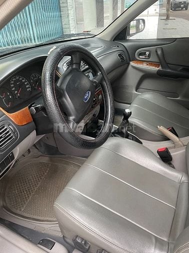 Ford - Laser Ghia MT 1.8 - 2003
