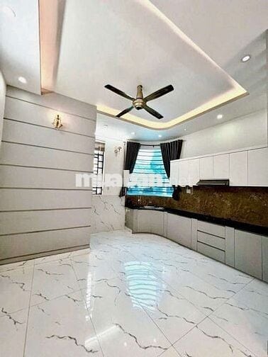 Cho thuê nhà NC 3 mặt tiền Nguyễn Văn Lượng P17 Gò Vấp