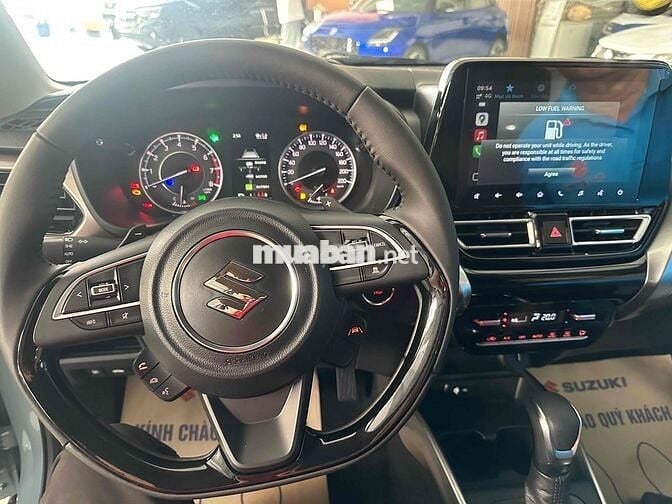 Suzuki fronx 2025 đủ màu giao ngay ưu đãi chốt sớm