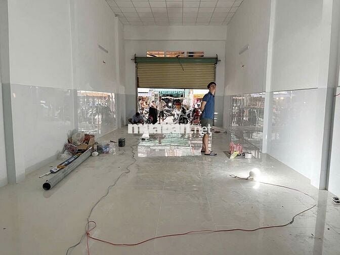 Mặt bằng mặt tiền chợ Phạm Văn Bạch (5x18m)-kinh doanh tự do 27 triệu