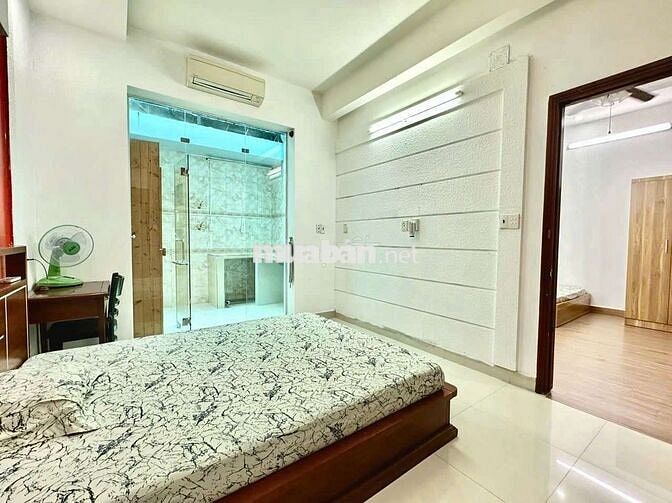 Căn hộ 2 phòng ngủ - Full nội thất - Gần cầu Kênh Tẻ, đại học RMIT