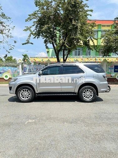 Toyota Fortuner 2013 - AT 4x4.