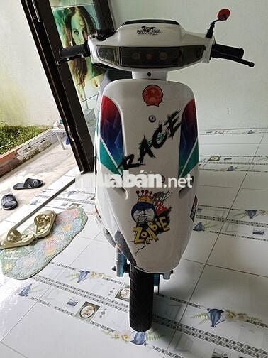 Xe máy Honda Dio 49cc màu trắng