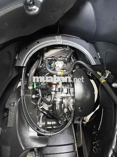 Vespa sprint S 125 đen sporty led 2 tầng
