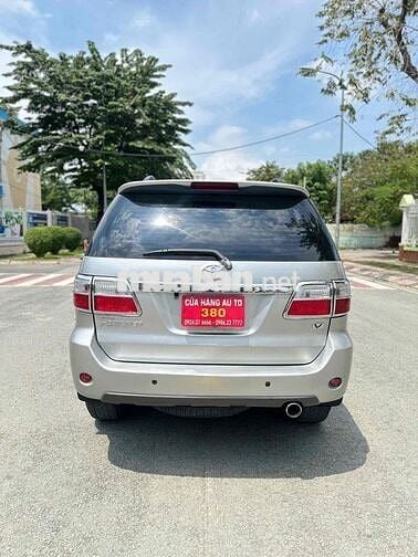 Toyota Fortuner 2010 2.7V 4x4 AT -