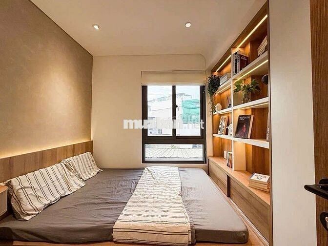 [SÁT ĐH NGOẠI THƯƠNG] GẦN D5_UNG VĂN KHIÊM_D2
