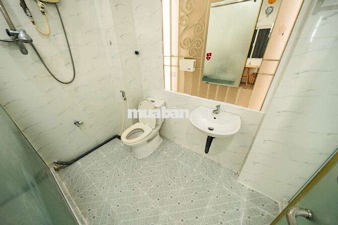 Cho thuê căn hộ 1PN nội thất cơ bản, có ban công, Limtower, Hồ Con Rùa
