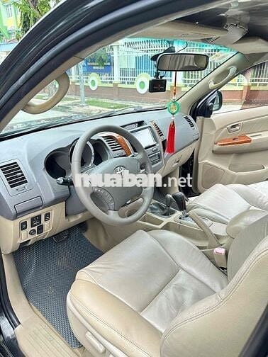 Toyota Fortuner 2010 2.7V - hồ sơ cầm tay