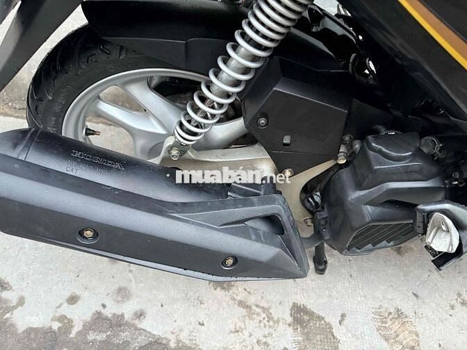 Ab 2014 xe đẹp máy zin êm đúng chủ chỉ 13tr8