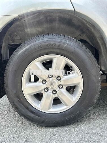 Toyota Fortuner 2010 2.7V 4x4 AT -