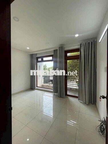 Nhà 4,5X20 , 5 phòng ngủ , Nhà phố khu đồng bộ An Sương