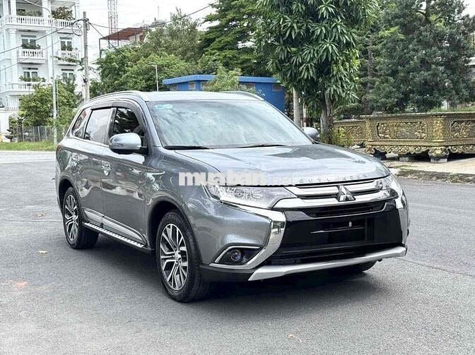 Cần Bán Mitsubishi Outlander 2017 2.0