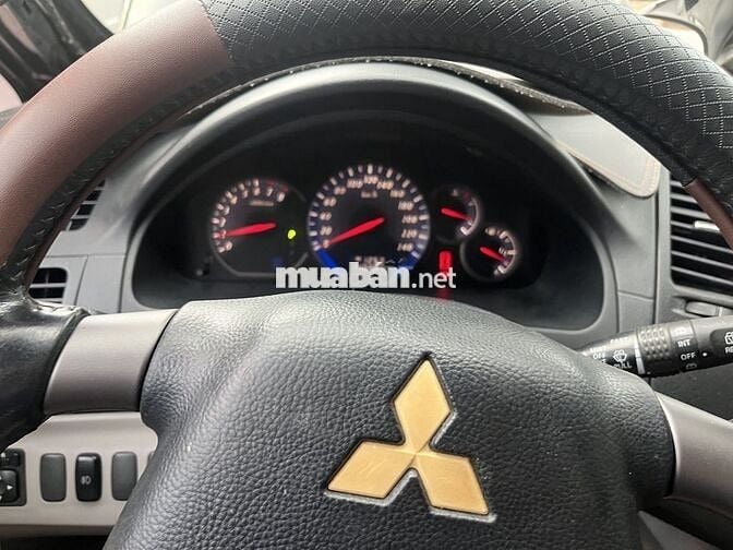 Mitsubishi Grandis 2006 2.4 AT - 152052 km