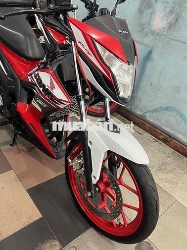 mới về SONIC (trắng đỏ) xe mới tin nhe ac oi