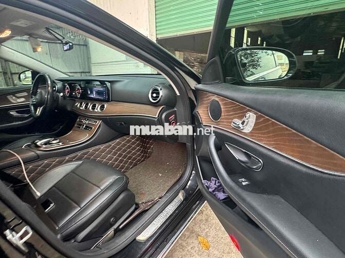 Mercedes Benz E Class 2019 E200 - 96000 km