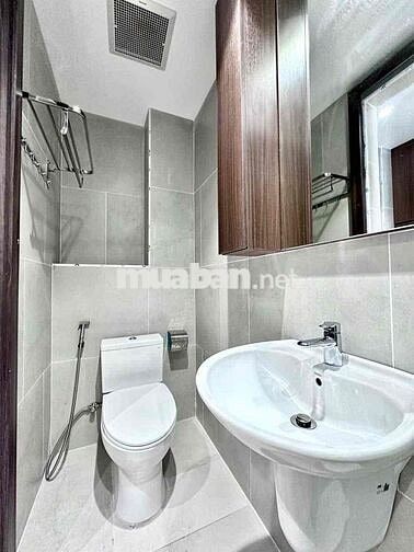 CĂN HỘ FULL NỘI THẤT BAN CÔNG THOÁNG NGAY LÊ VĂN DUYỆT GIÁP QUẬN 1