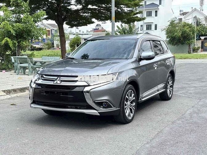 Cần Bán Mitsubishi Outlander 2017 2.0