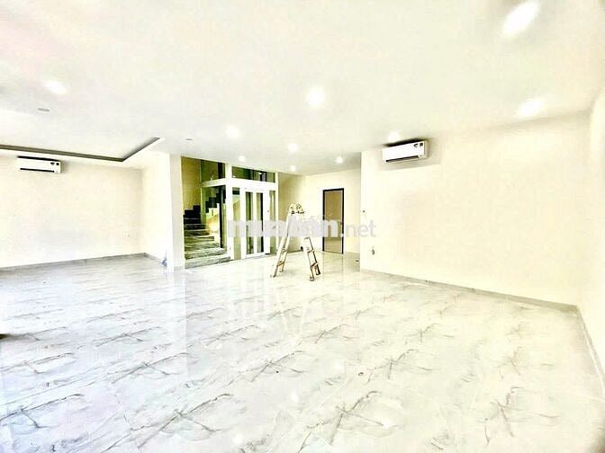 CỰC HOT VIILA KHU VIP PHAN XÍCH LONG 22A Hoa Đào - thang máy 4 tầng!!