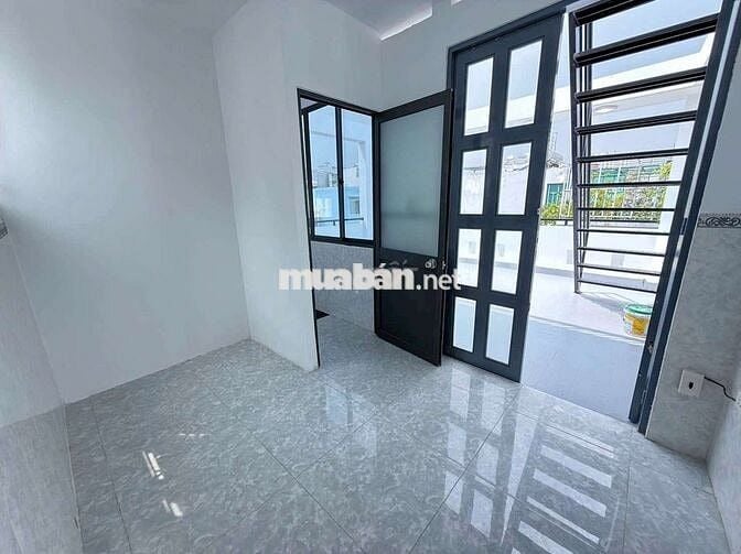 Bán nhà đẹp mới đường Lê Hồng Phong P2 Q10