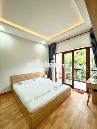 CHO THUÊ CĂN HỘ FULL NỘI THẤT CÓ BAN CÔNG NGAY BỜ SÔNG