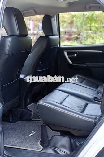 Toyota Fortuner 2.4L 4x2 AT 2022 trắng