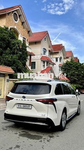 Toyota Sienna 2021  - 330000 km