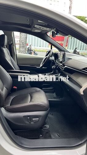 Toyota Sienna 2021  - 330000 km
