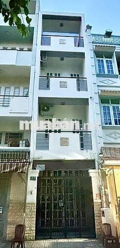 Nhà mặt tiền, 3m x 11m, 1 trệt + 3 lầu, đường Nguyễn Hiền, Q.3